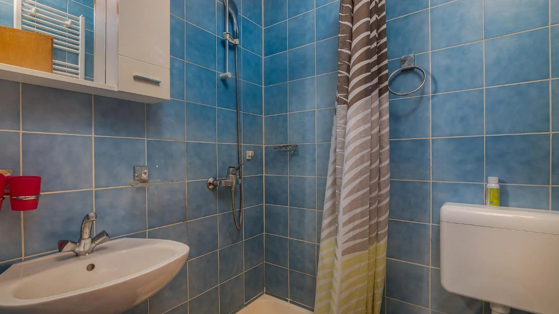 Apartments Kantun Njivice